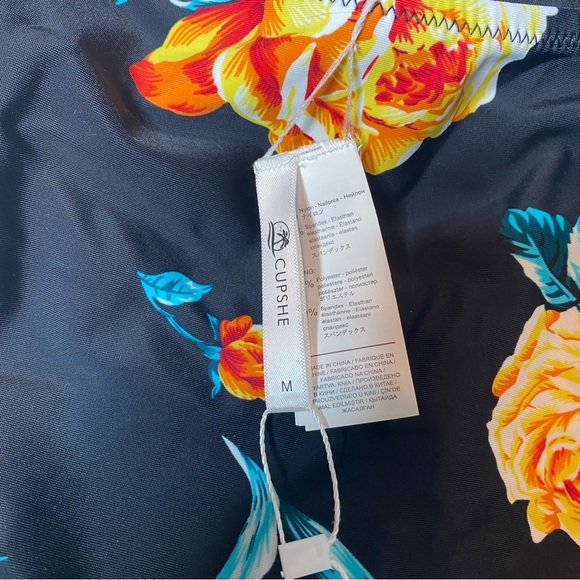 Cupshe Black Floral Cut Out One Piece Swimsuit - Picture 3 of 6